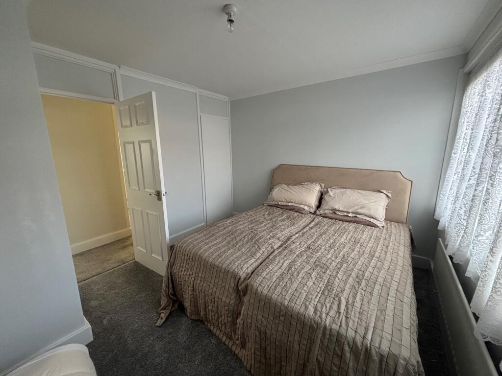 Additional image 4 of High Street, London Colney, AL2