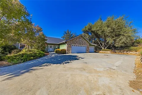 41282 Singing Hills Circle, Ahwahnee, CA 93601