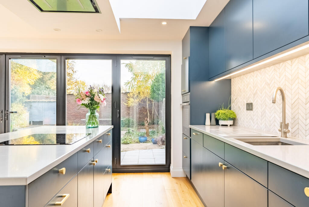 Additional image 4 of Drakes Drive, St. Albans, Hertfordshire, AL1