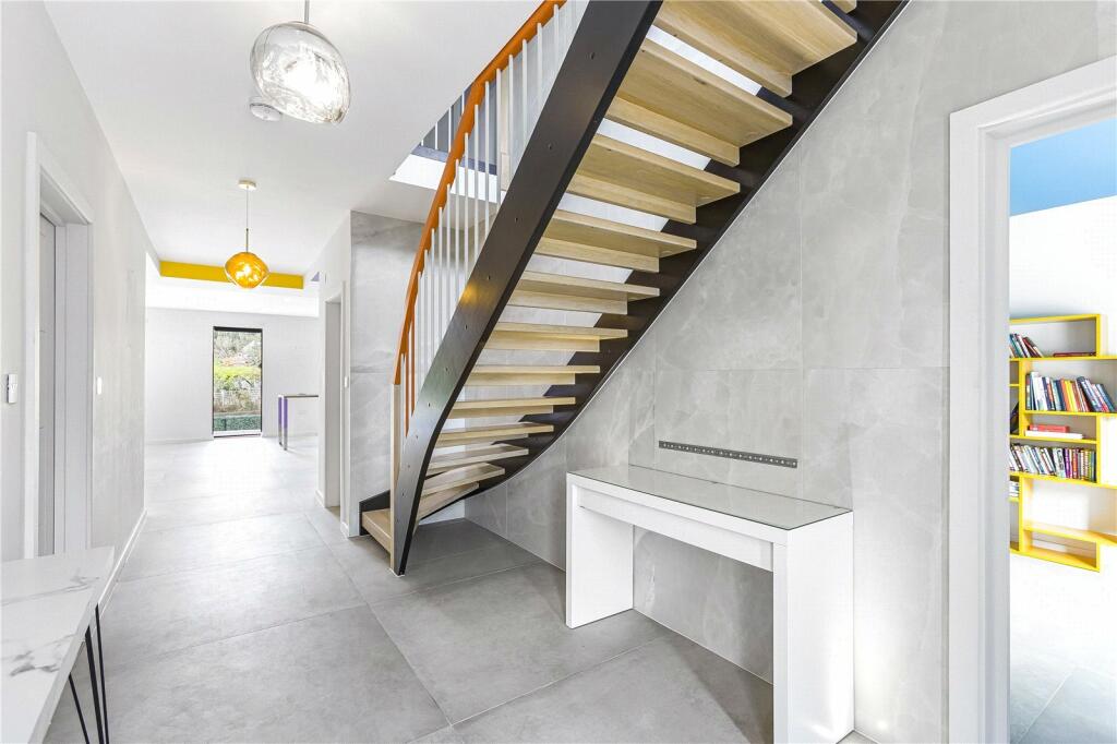 Additional image 2 of Great North Road, Brookmans Park, Hertfordshire, AL9