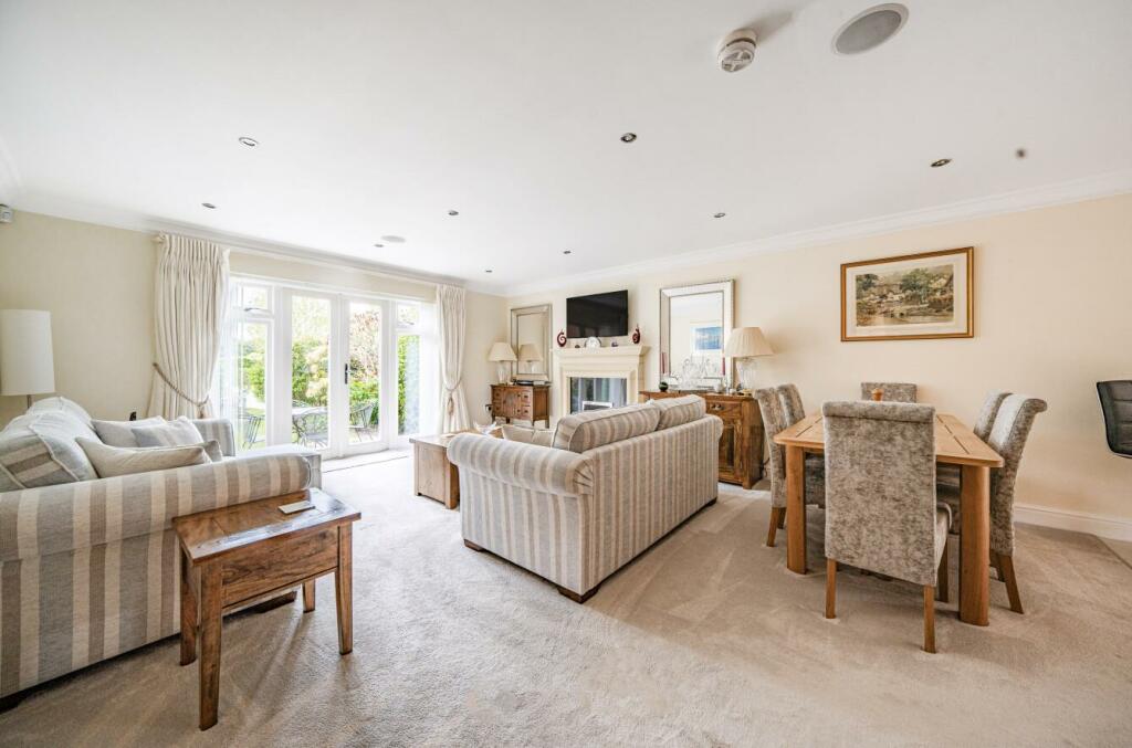 Additional image 3 of Essendon