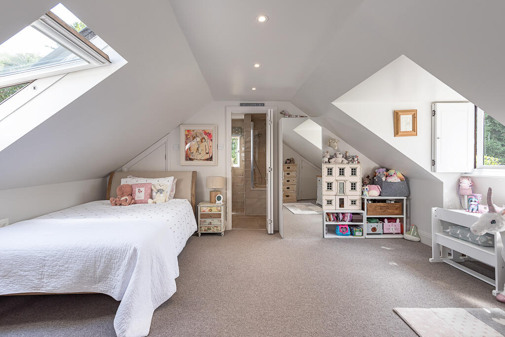 Additional image 22 of Holly Lane, Harpenden, AL5