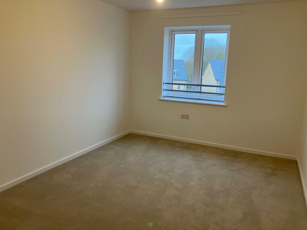 Additional image 8 of Cobnut Close, Hatfield, Herts AL10 9AD