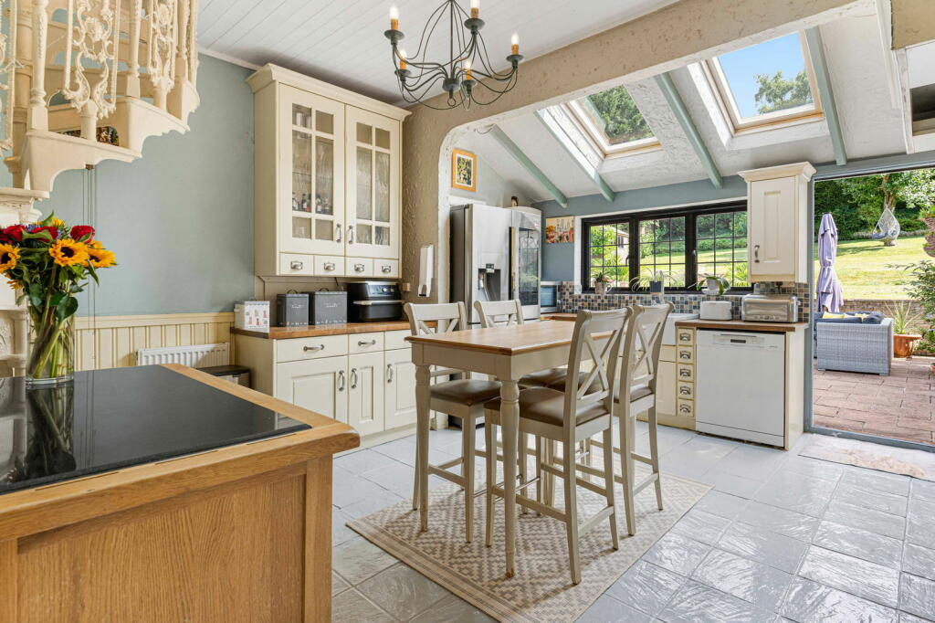 Additional image 20 of Codicote Road, Welwyn, AL6