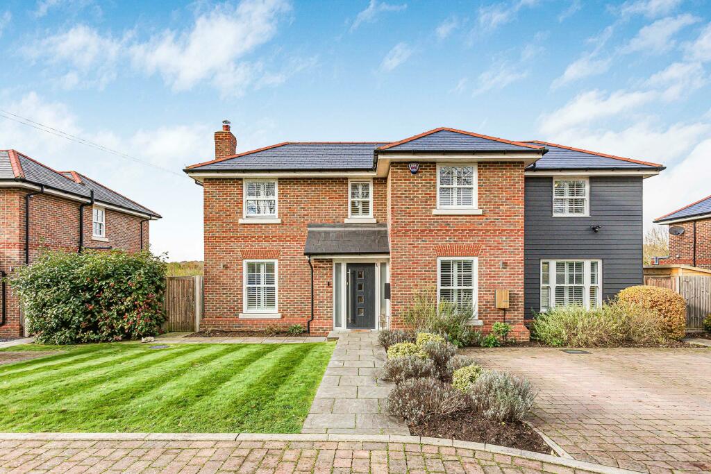 Additional image 40 of Lake View, Frogmore, AL2