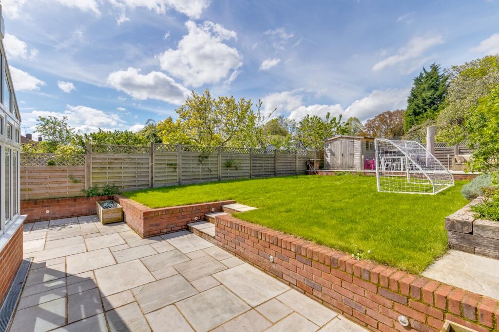 Additional image 4 of Dellcott Close, West Side, Welwyn Garden City, Hertfordshire, AL8