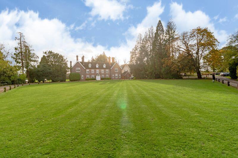 Additional image 19 of Astwick Manor, Coopers Green Lane