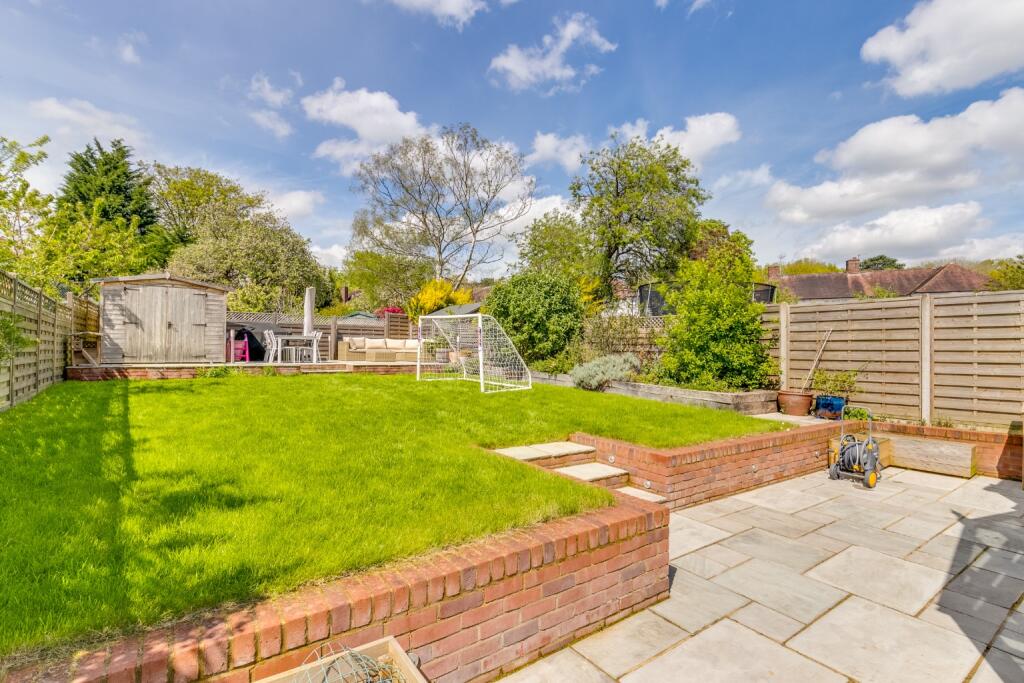 Additional image 27 of Dellcott Close, West Side, Welwyn Garden City, Hertfordshire, AL8