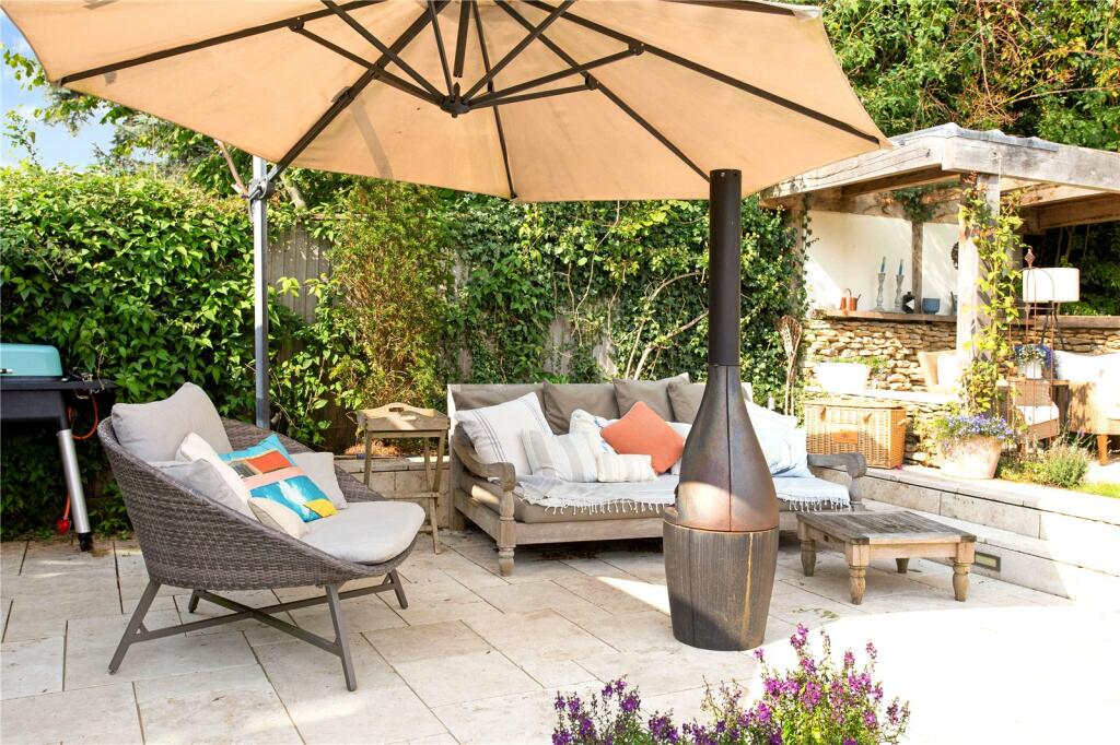 Additional image 16 of Meadow Walk, Harpenden, Hertfordshire, AL5