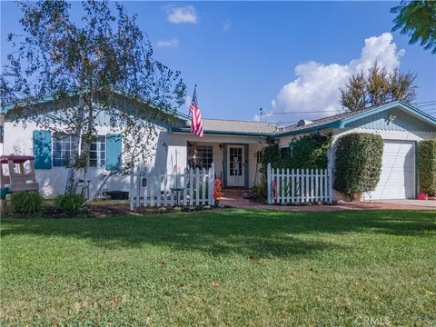 825 W Olive Street, Corona, CA 92882