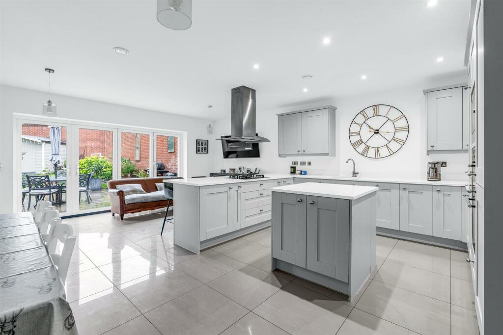 Additional image 7 of Frythe Avenue, Welwyn