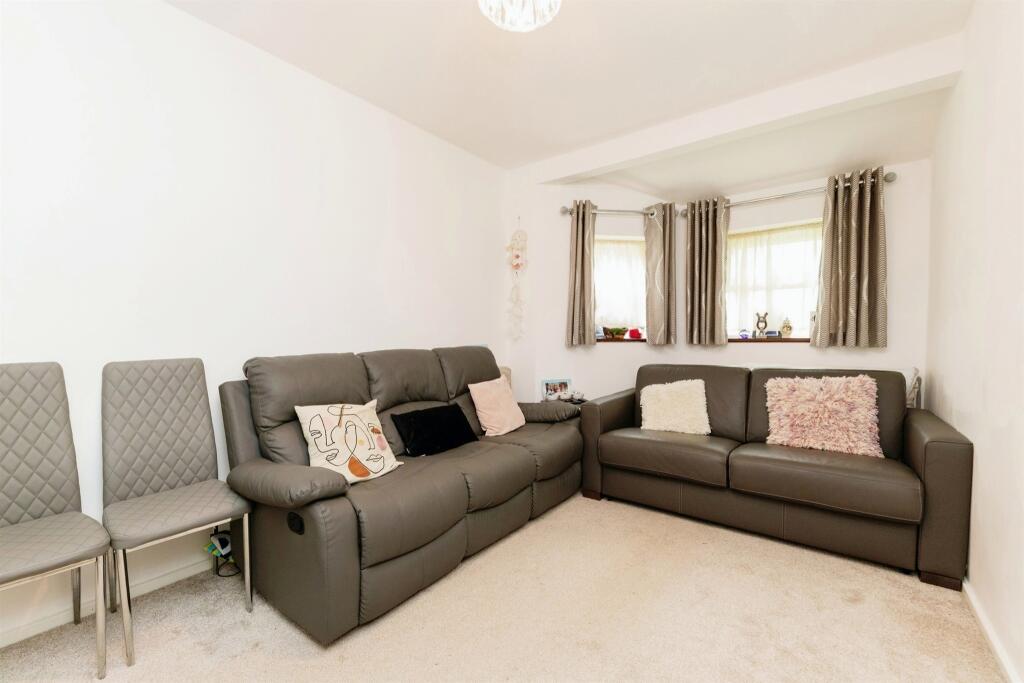 Additional image 2 of Woodhall Lane, Welwyn Garden City