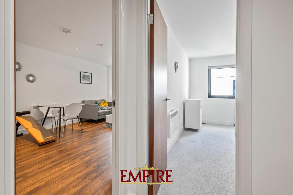 Additional image 4 of Sand Pits, The Quadrant, B1