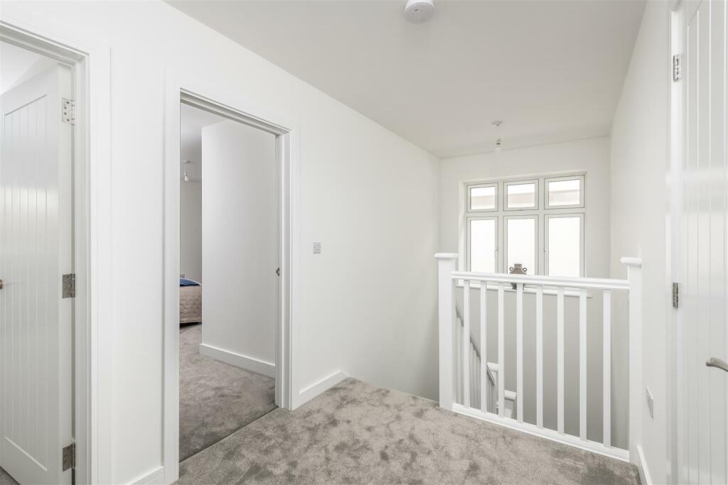 Additional image 17 of Sandridgebury Lane, St. Albans