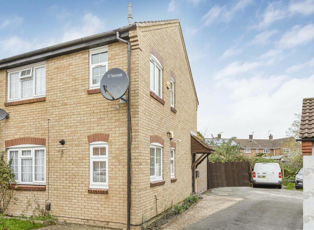 Vincenzo Close, Welham Green, AL9