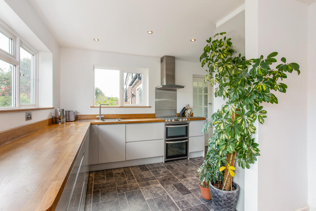 Additional image 19 of Ridge Avenue, Harpenden, AL5