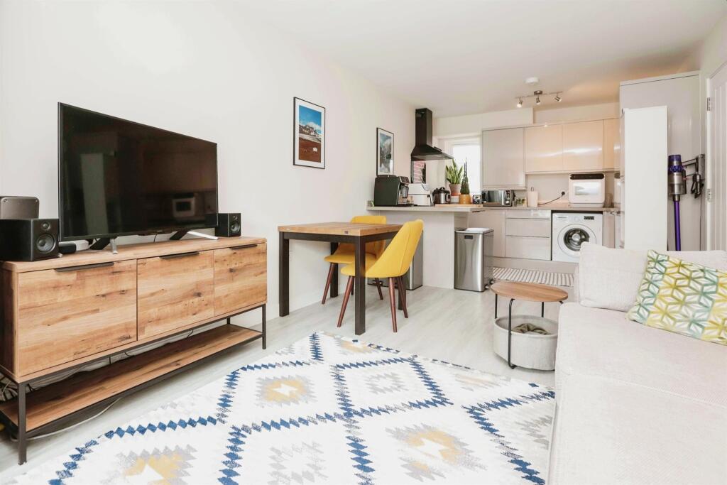 Additional image 12 of York Road, Kings Heath, Birmingham