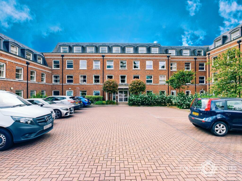 College Way, Welwyn Garden City, AL8