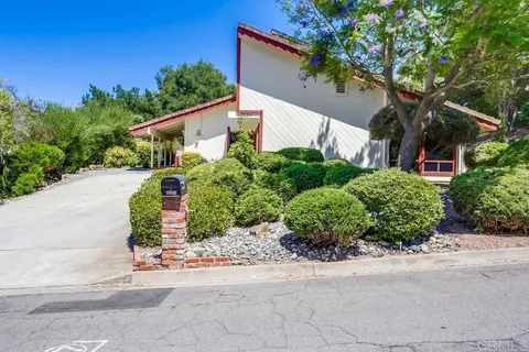 Primary image of 10231 Sage Hill Way, Escondido, CA 92026