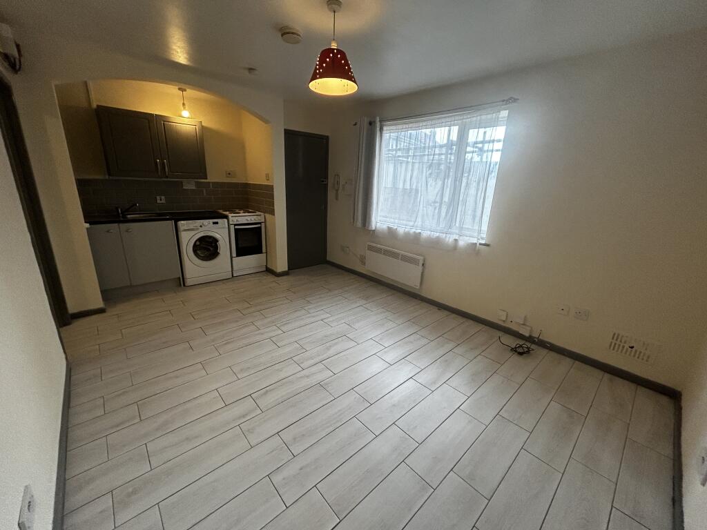 Additional image 6 of Worlds End Lane, Quinton