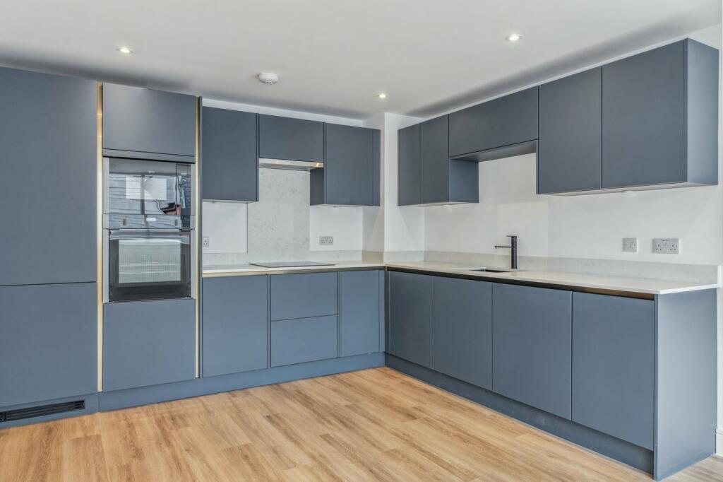 Additional image 3 of Vaughan Road, Harpenden, AL5