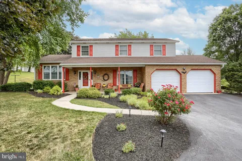 70 Golf Course Road, Dillsburg, PA 17019