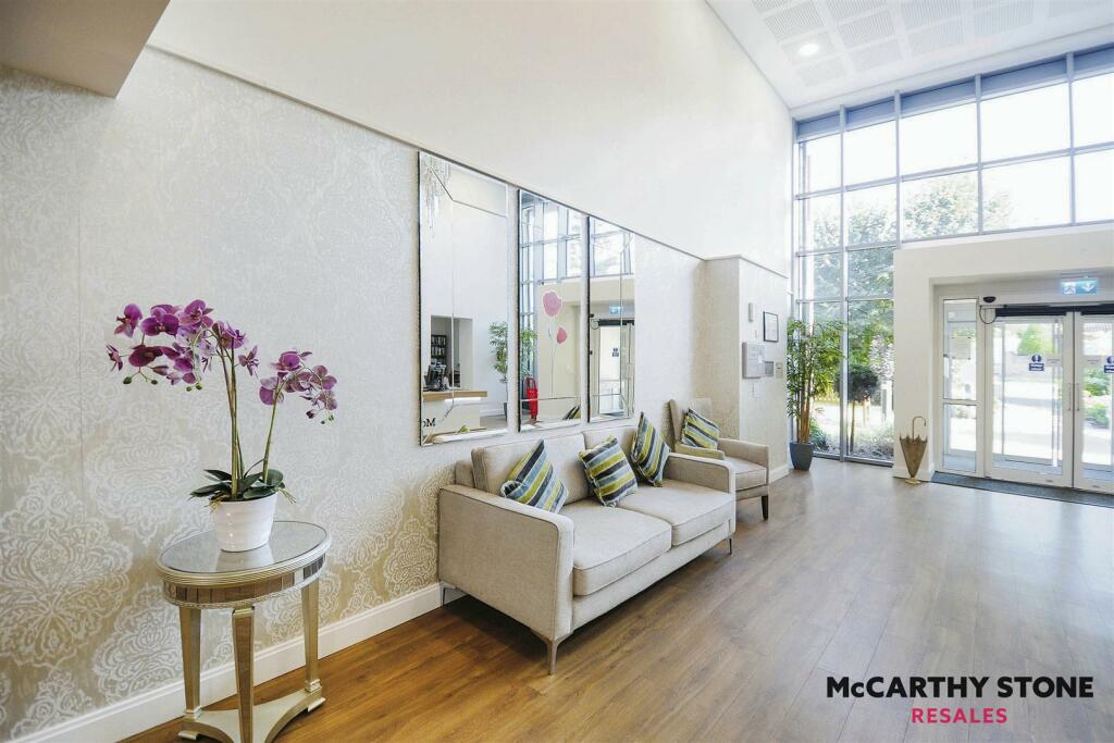 Additional image 24 of Eleanor House, 232 London Road, St Albans, Hertfordshire, AL1 1NR