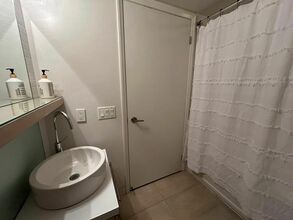 Additional image 4 of 1103-21 Carlton St.