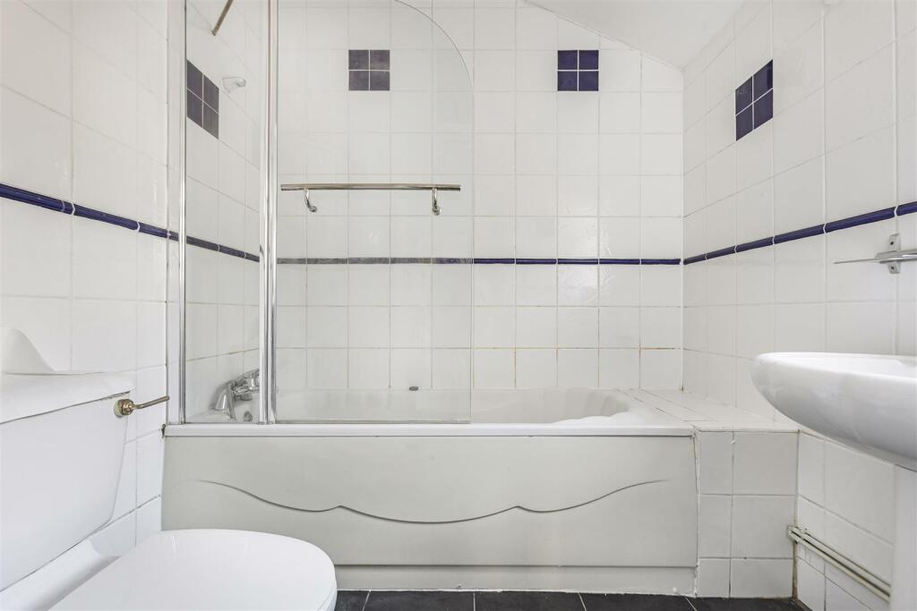 Additional image 11 of Station Road, Harpenden, AL5