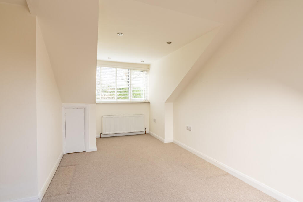 Additional image 11 of Ridgewood Drive, Harpenden, Hertfordshire, AL5