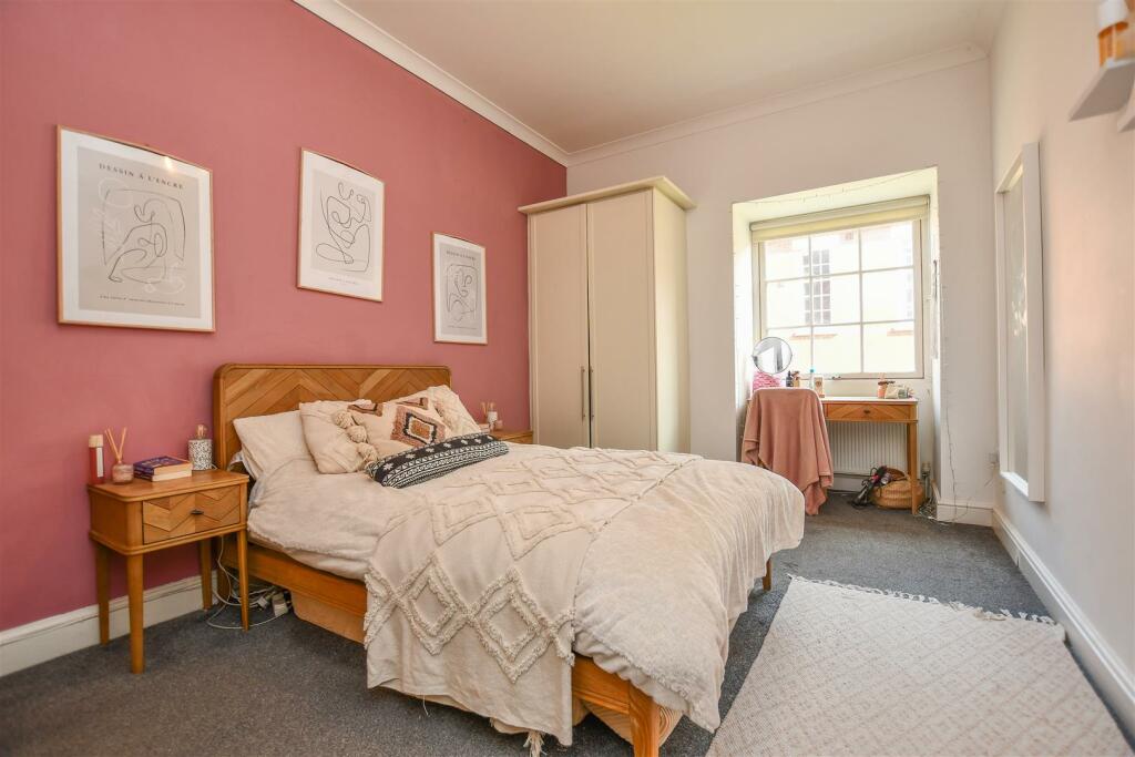 Additional image 14 of West Hall, Beningfield Drive, Napsbury Park, St Albans