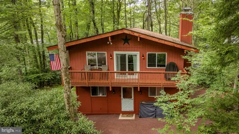 133 Split Rock Lane, Pocono Summit, PA 18346