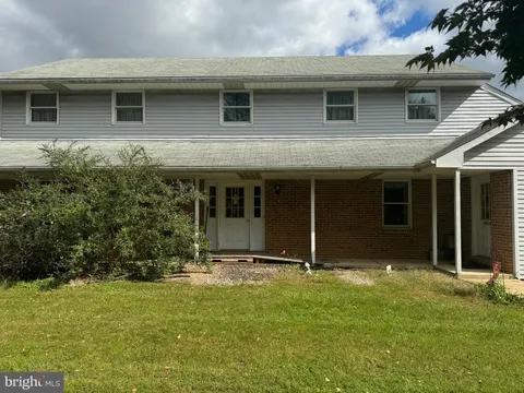 5846 Glatfelters Station Road, Seven Valleys, PA 17360