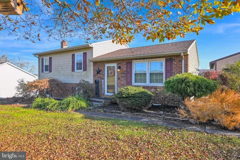 6148 Thoman Drive, Spring Grove, PA 17362