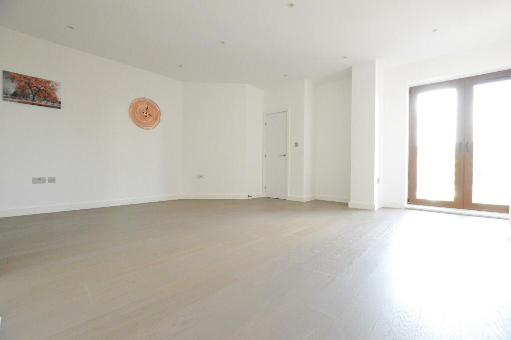 Additional image 6 of Ziggurat House, St Albans, AL1