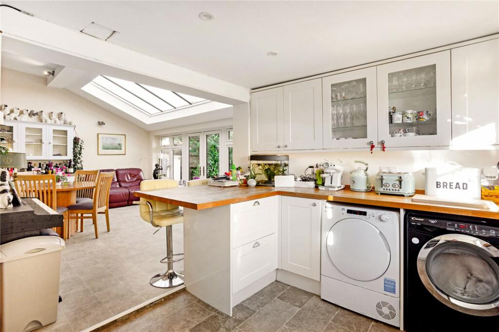 Additional image 10 of Little Woodend, Markyate, St. Albans, Hertfordshire, AL3