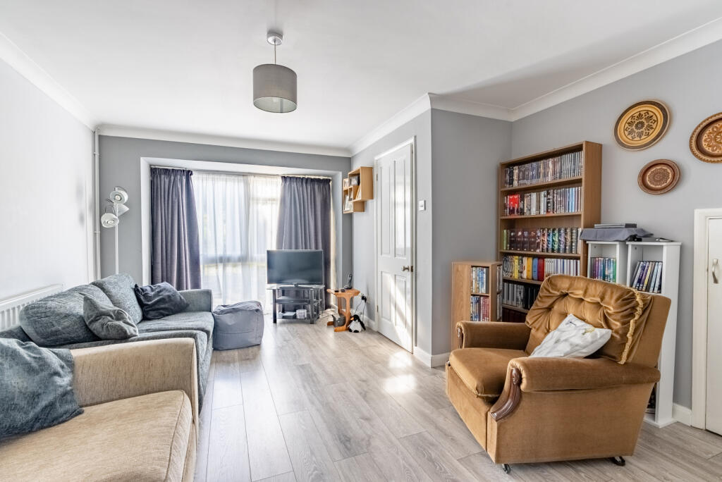 Elizabeth Court, St. Albans, Hertfordshire, AL4