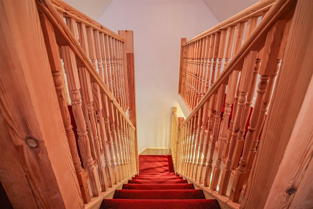 Additional image 40 of Collyer Road, London Colney, AL2