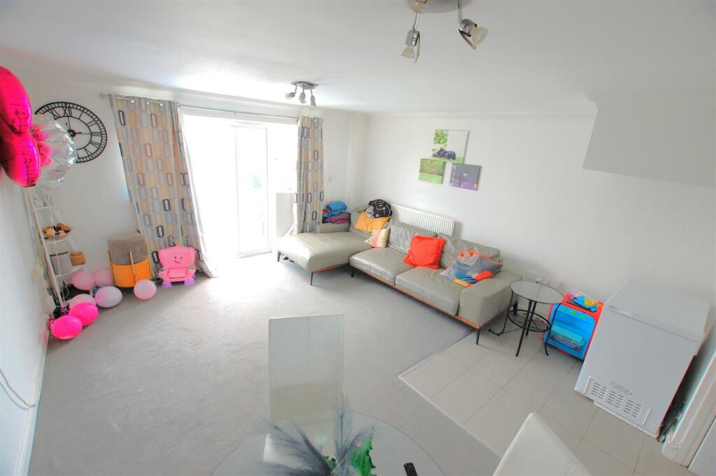 Additional image 24 of Dixons Hill Road, Welham Green