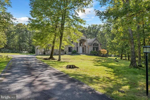 351 Twinbrook Road, Bear Creek Township, PA 18702