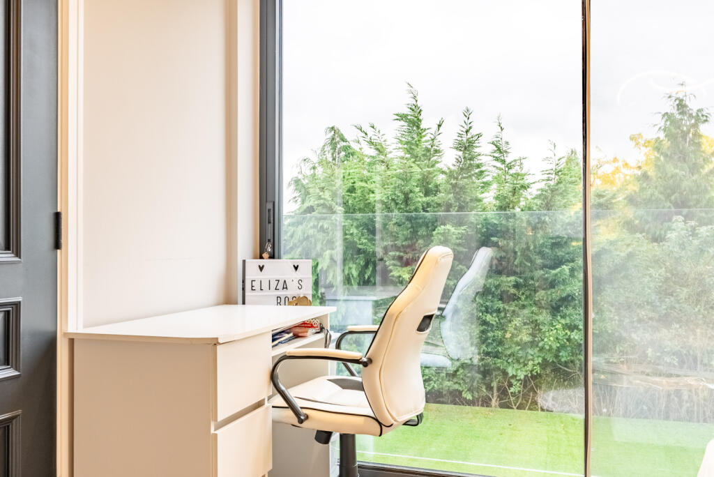 Additional image 18 of Nimrod Close, St. Albans, Hertfordshire, AL4