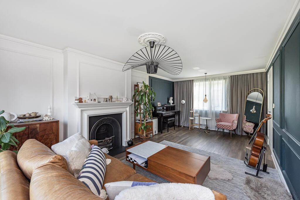 Additional image 4 of Kestrel Way, St. Albans, Hertfordshire, AL4