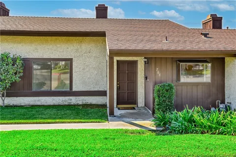 Primary image of 764 W Foothill Boulevard Unit 3, Monrovia, CA 91016