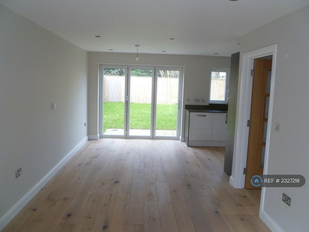 Additional image 5 of Holly Close, St. Albans, AL1