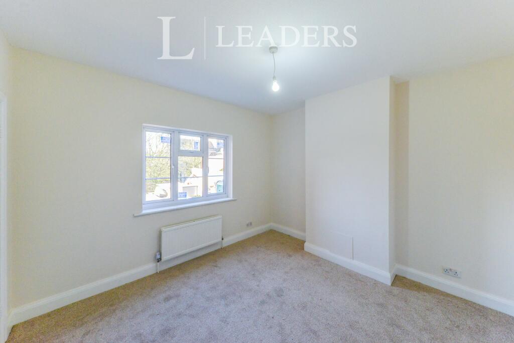 Additional image 5 of High Street