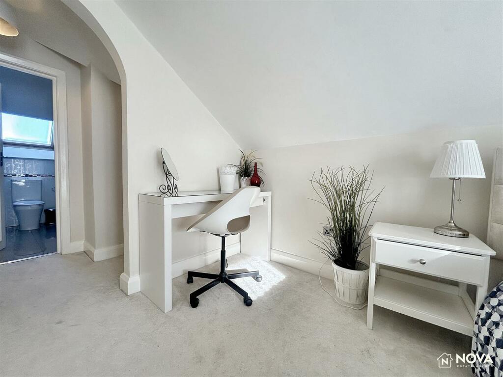 Additional image 26 of Ridge Avenue, Harpenden