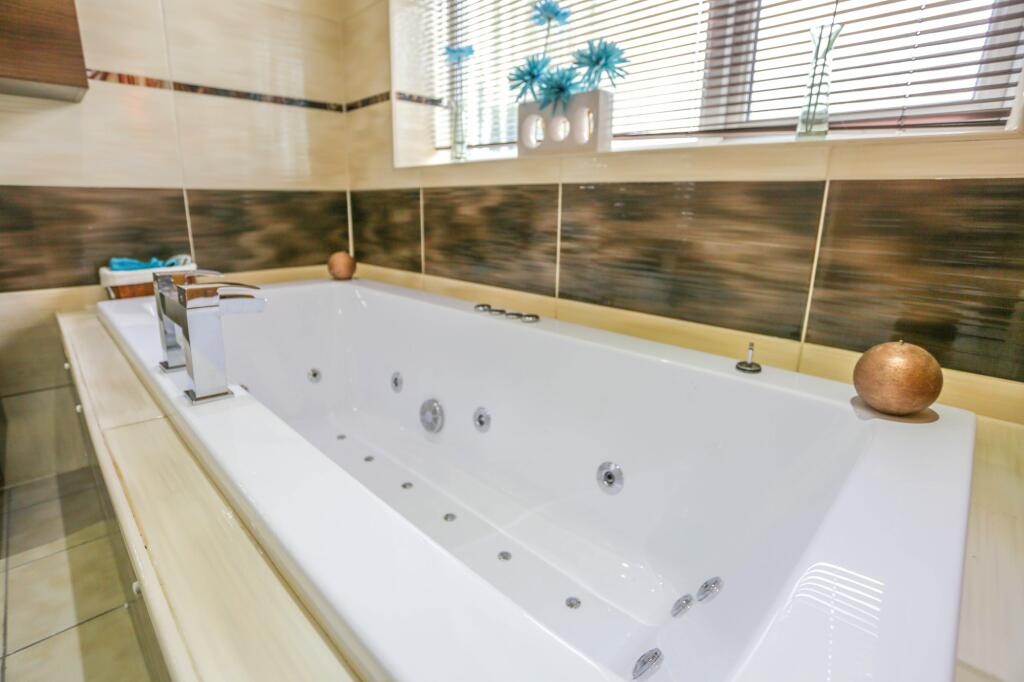 Additional image 15 of Antringham Gardens, Birmingham, West Midlands, B153QL