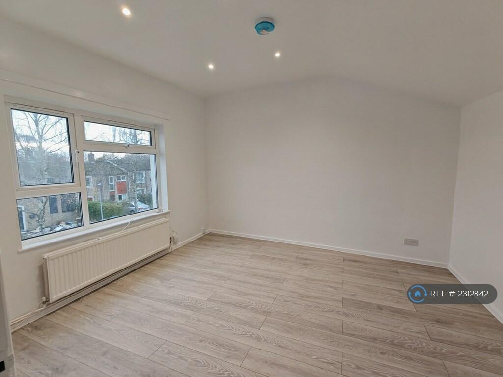 Additional image 17 of Northdown Road, Hatfield, AL10