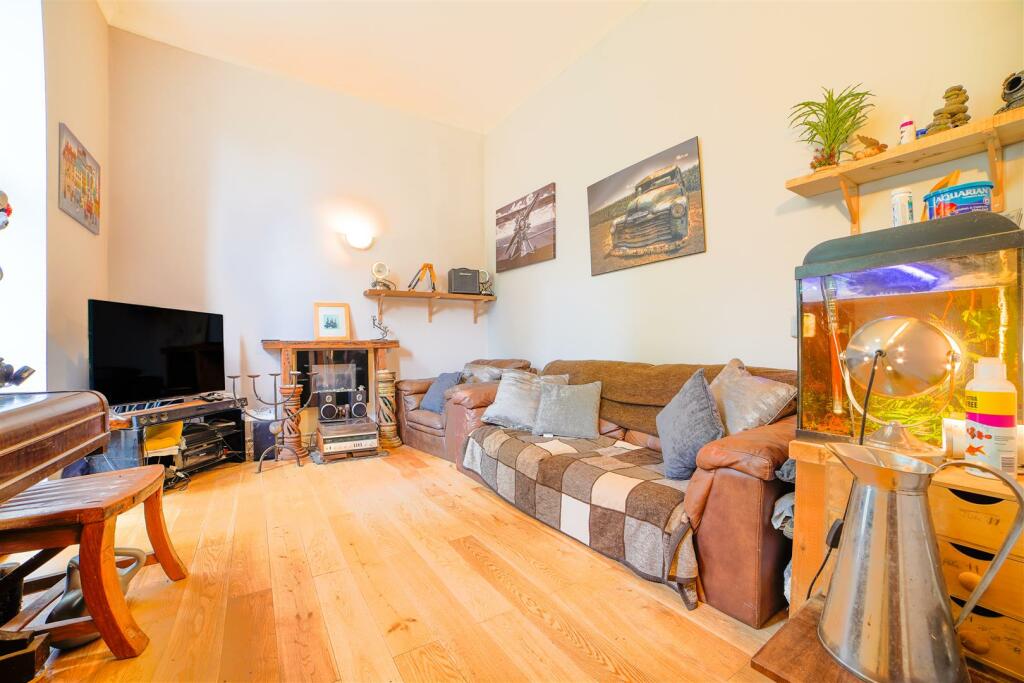 Additional image 6 of Beningfield Drive, London Colney, St. Albans