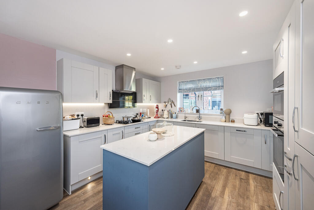 Additional image 3 of Kestrel Way, St. Albans, Hertfordshire, AL4